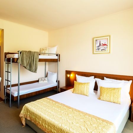 Kristal Hotel Sables d'or Extérieur photo