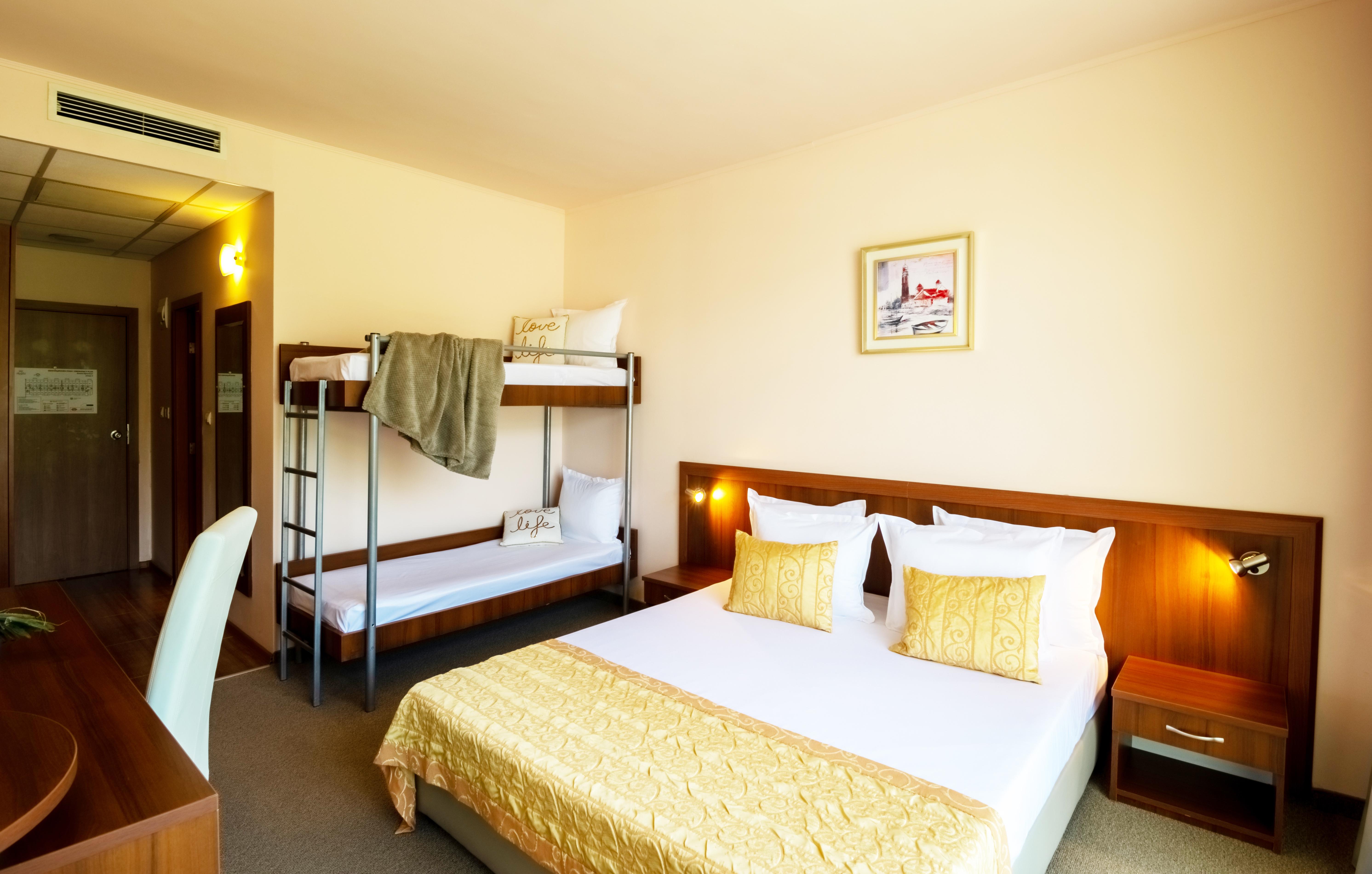 Kristal Hotel Sables d'or Extérieur photo