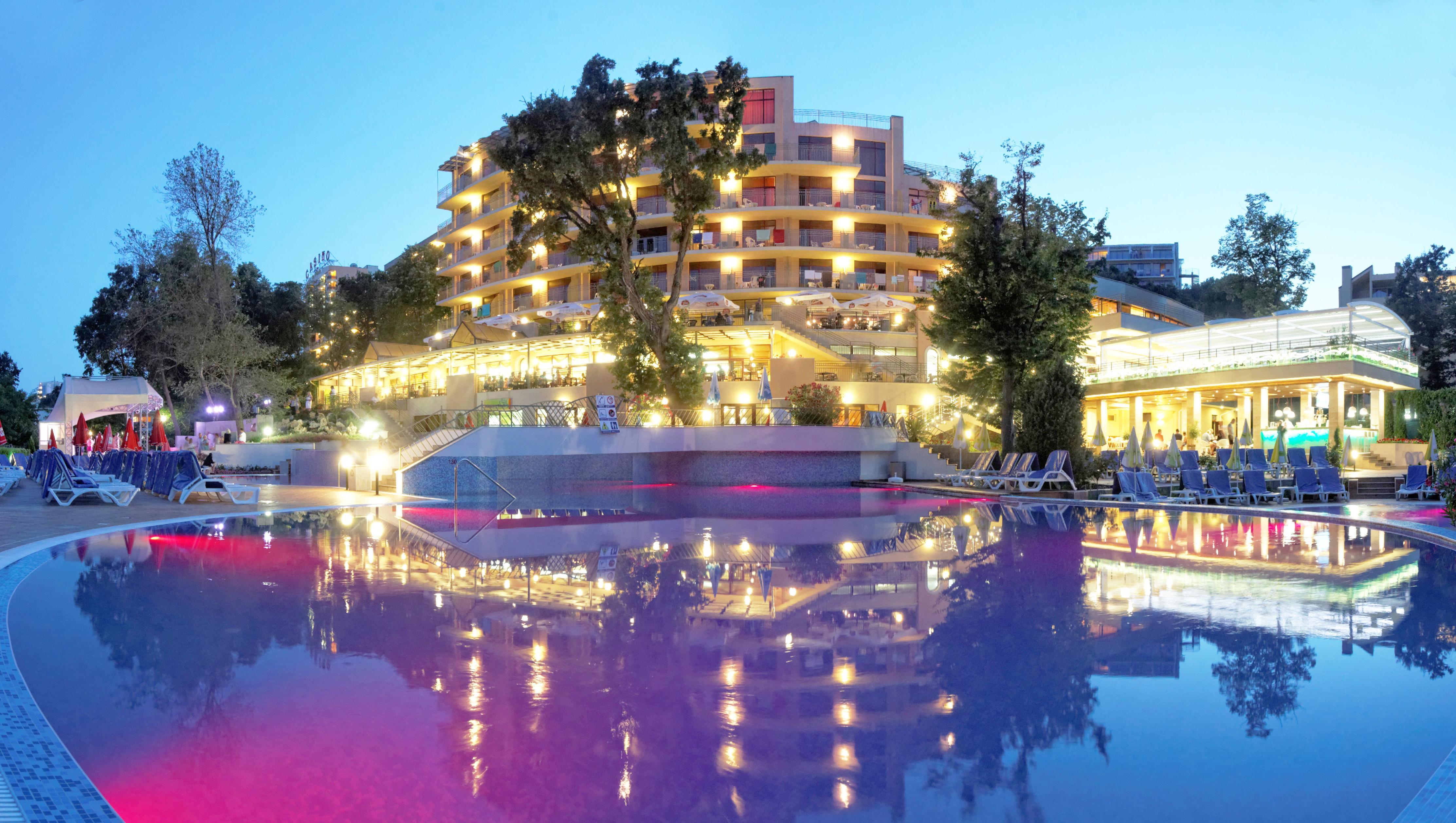 Kristal Hotel Sables d'or Extérieur photo