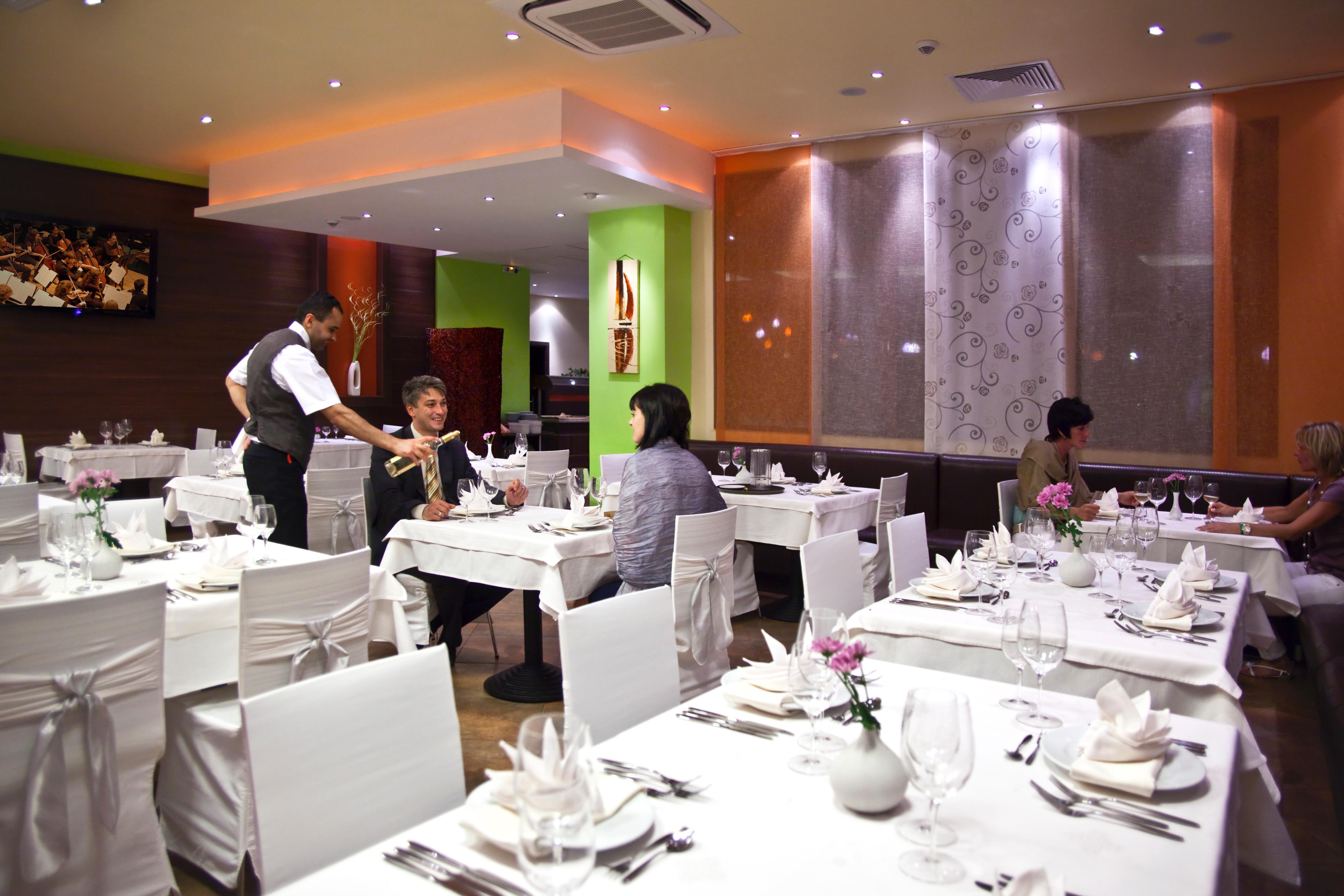 Kristal Hotel Sables d'or Extérieur photo