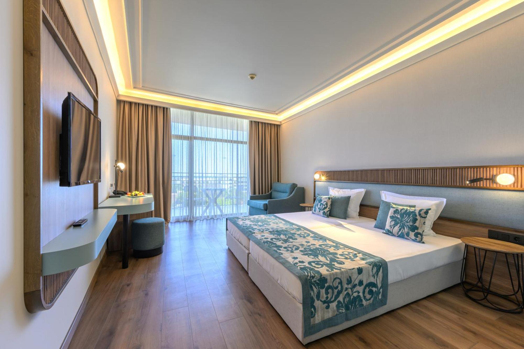 Kristal Hotel Sables d'or Extérieur photo