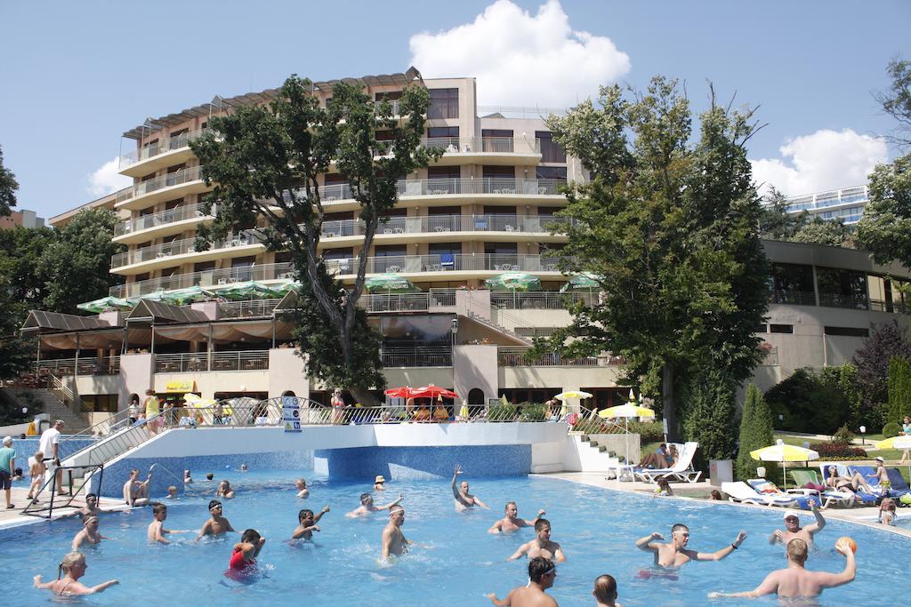 Kristal Hotel Sables d'or Extérieur photo